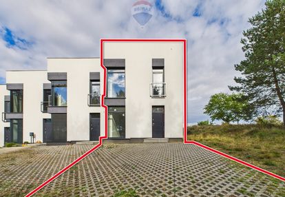 Na sprzedaż nowoczesny dom w zabudowie szeregowej