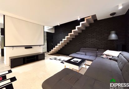 Dwupoziomowy apartament - parkitka