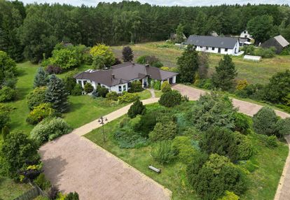 Rezydencja w spokojnej okolicy gmina brok, 1.7 ha.