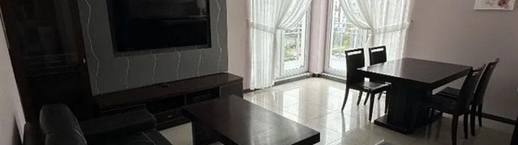 Słoneczny apartament z balkonem i udogodnieniami