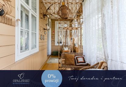 Niezwykły drewniany dom z amfiladą z xx wieku