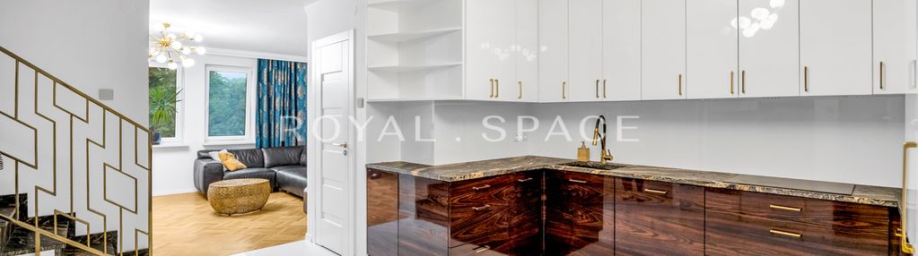 Dwupoziomowy apartament z widokiem na park i pkin