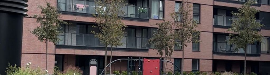 Kawalerka z widokiem na rzekę