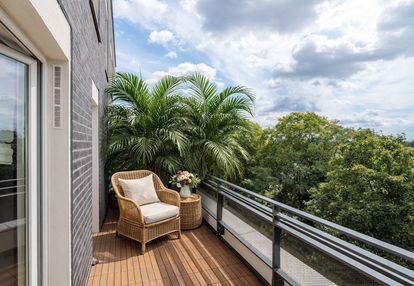 2-pokojowe mieszkanie z 2ma garażami. quo vadis 1a