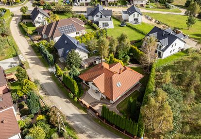 Wysoki standard - cisza oraz piękny ogród