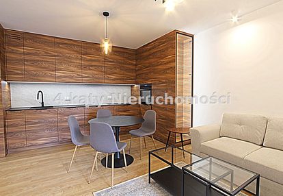 Butikowa kamienica* 4 pokojowe*miejsce postojowe