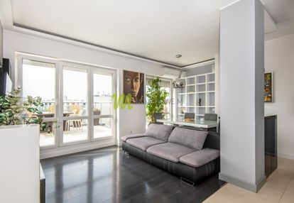 2 pokoje, ogromny taras 25m2, miejsce postojowe