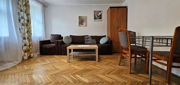 Rynek, ul. białoskórnicza, rozkładowe, 2 pok.,40m2