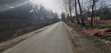Działki pod usługi i mieszkaniówkę.