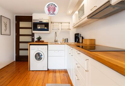 4 pokoje +2 pokoje + garaż