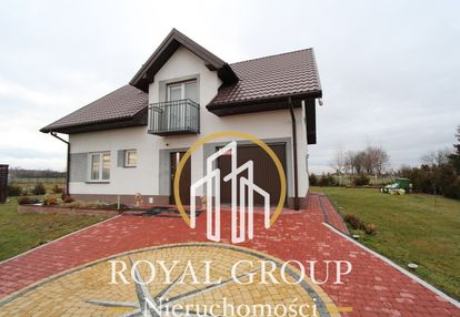 Wolnostojący ciekawy projekt 2017r garaż