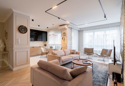 4 pokojowy apartament na wilanowie.