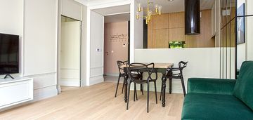 Apartament w centrum z widokiem na zieleń