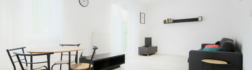 Duże i dwustronne |  2 pokoje + balkon | magnolia