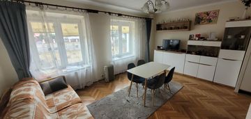 2 pokoje 53m2 na parterze + garaż murowany