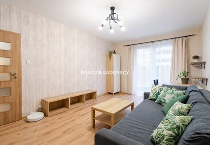 2 pok. +kuchnia, 51m2, płaszów, bagry, ogródek