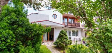 Dwupoziomowy apartament z ogrodem - osiedle wólki