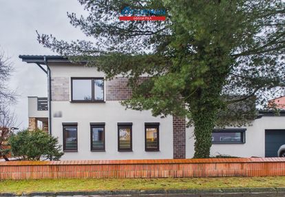 Dom wolnostojący wraz z mieszkaniem bez barier