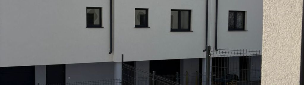 Nowoczesny dom szeregowy z ogrodem i garażem