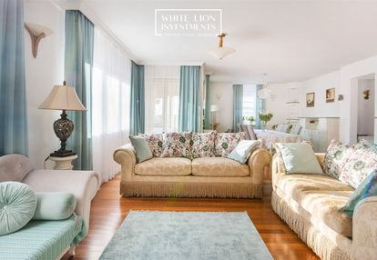 Ponad 180 m², 5 pokoi, kominek, 3 balkony, park