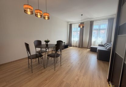 Przestronne | centrum | po remoncie | wyposażenie