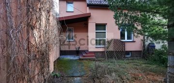 Na sprzedaż dom z pięknym ogrodem