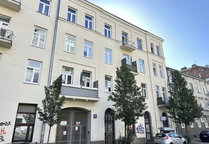 Stylowa kamienica w centrum – 3,50 m wysokości.