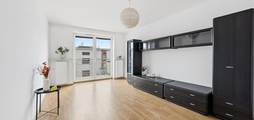 Mieszkanie z balkonem na osiedlu regaty