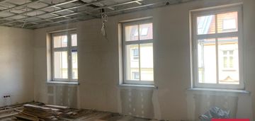 Lokal( 2 mieszkania ) w kamienicy