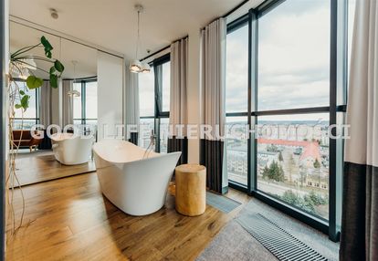 Apartament na najwyższym piętrze budynku 265m2