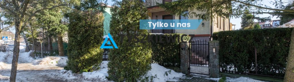 Dom wolnostojący blisko lasu