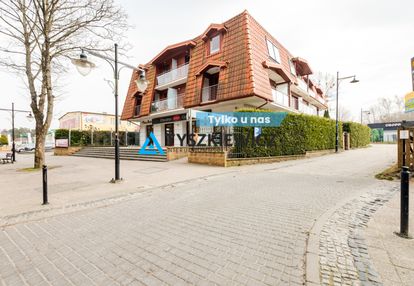 Blisko plaży z windą i parkingiem