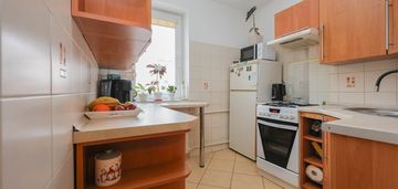 3 pokoje z balkonem na parterze!