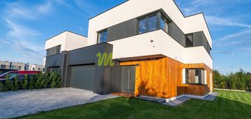 Nowoczesny, podwójny garaż, wszystkie media