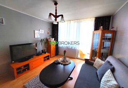 Trzy pokoje z oddzielną kuchnią, piwnica