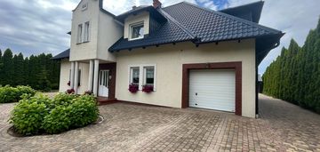 Przestronny dom 286 m2 - w okolicy lasu i bytonia