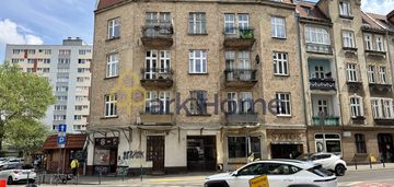 Jeżyce | 35 m² | kamienica w remoncie |