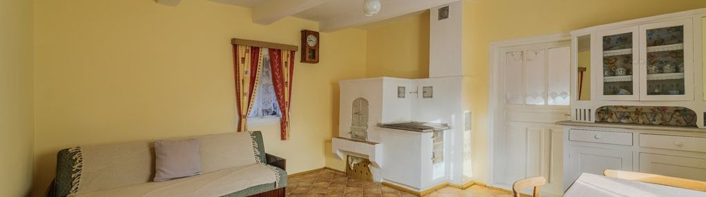 Dulcza wielka - drewniany dom na dużej działce