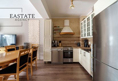 Dwustronne mieszkanie z dwoma ogródkami