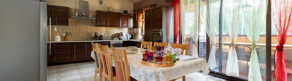 Bezemisyjny dom w w otulinie lasu