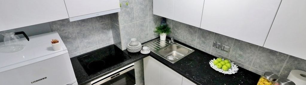 2 pokoje 36m targowa-3500 zł  z  czynszem + media