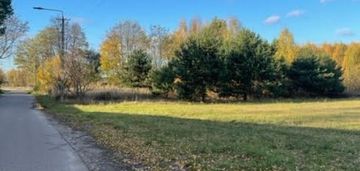 1149 m² działki budowlanej przy prywatnej drodze