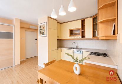 68,5 m² | 3 pokoje | cegła | 2 balkony