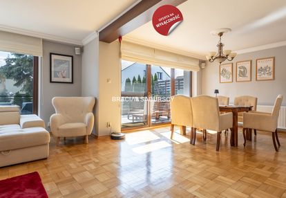 Zadbany dom wolnostojący ul. wybickiego.