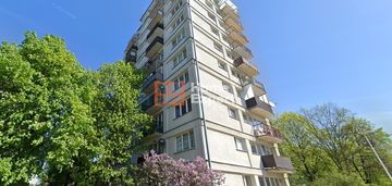 Okolice ul. oporowskiej  winda/balkon