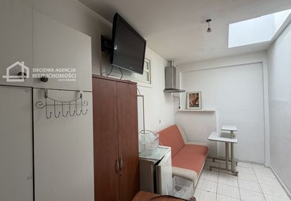 Pokój z łazienką i wspólną kuchnią