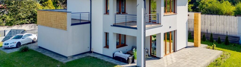 Nowoczesny dom w starych babicach