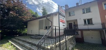 Kwatery pracownicze dom w zabudowie bliźniaczej