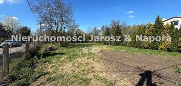 Działka budowlana - 644 m2 - ogrodzona