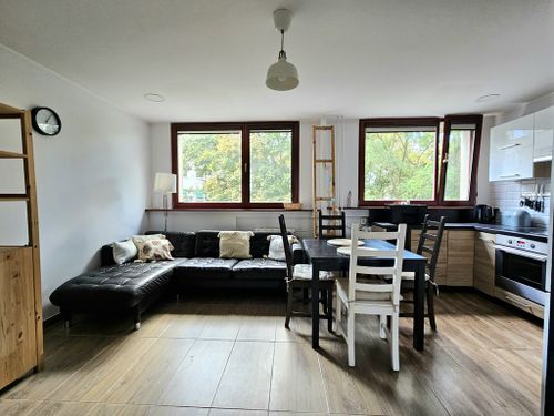 Mieszk 4 pok(3 sypialnie) balkon5m2 2 piętro wroc